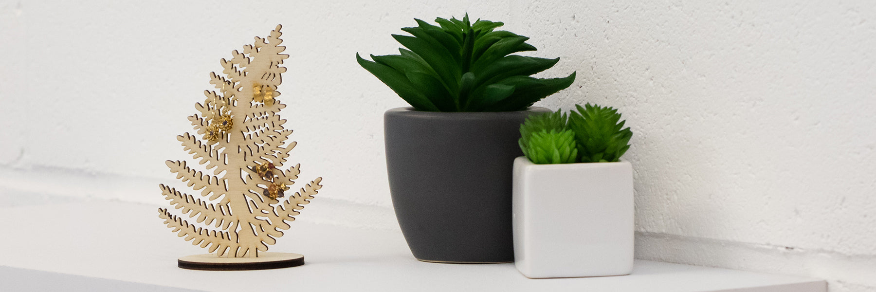 Jewellery Holders & Jewellery Stands