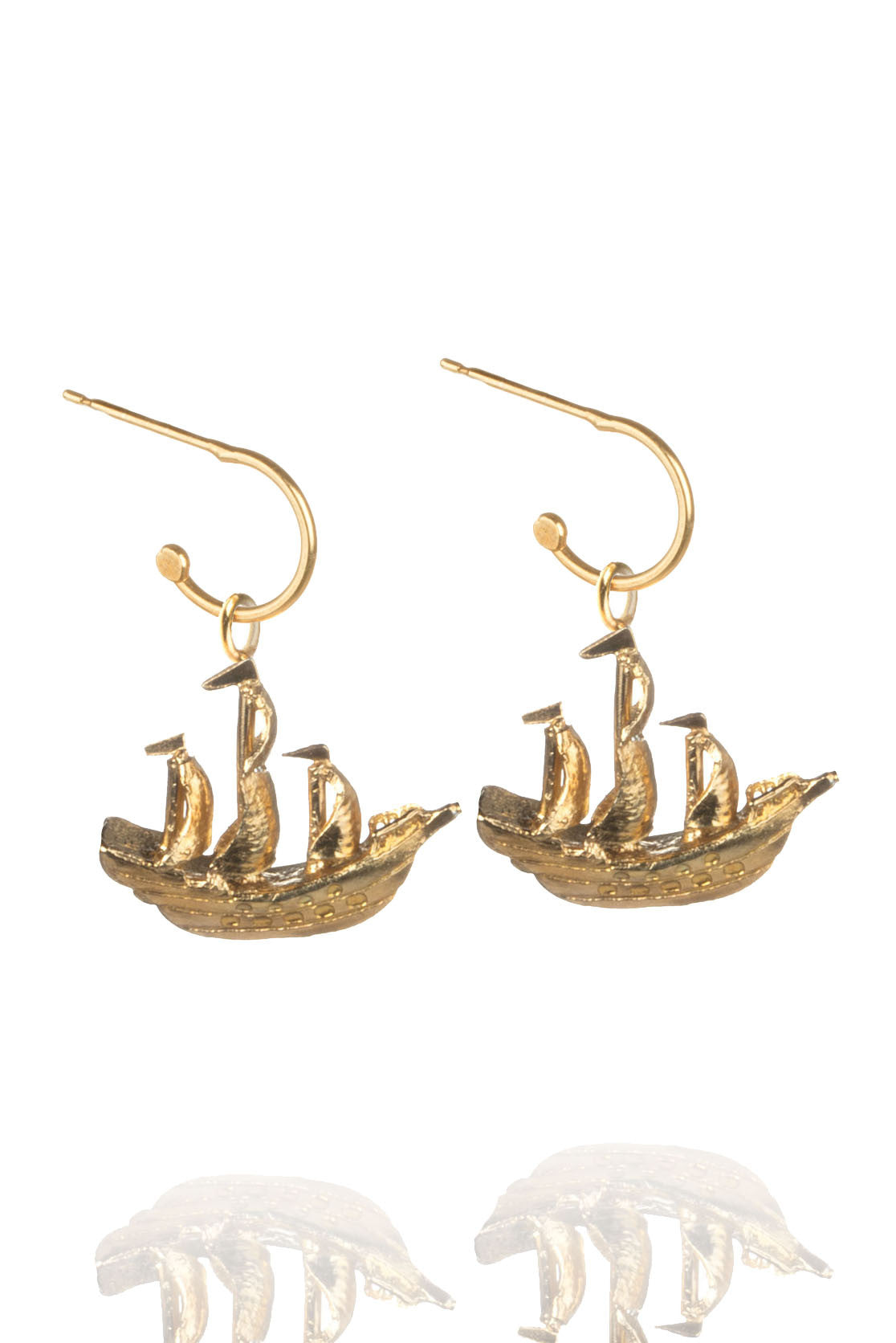 Sea ship earrings made from gold plate