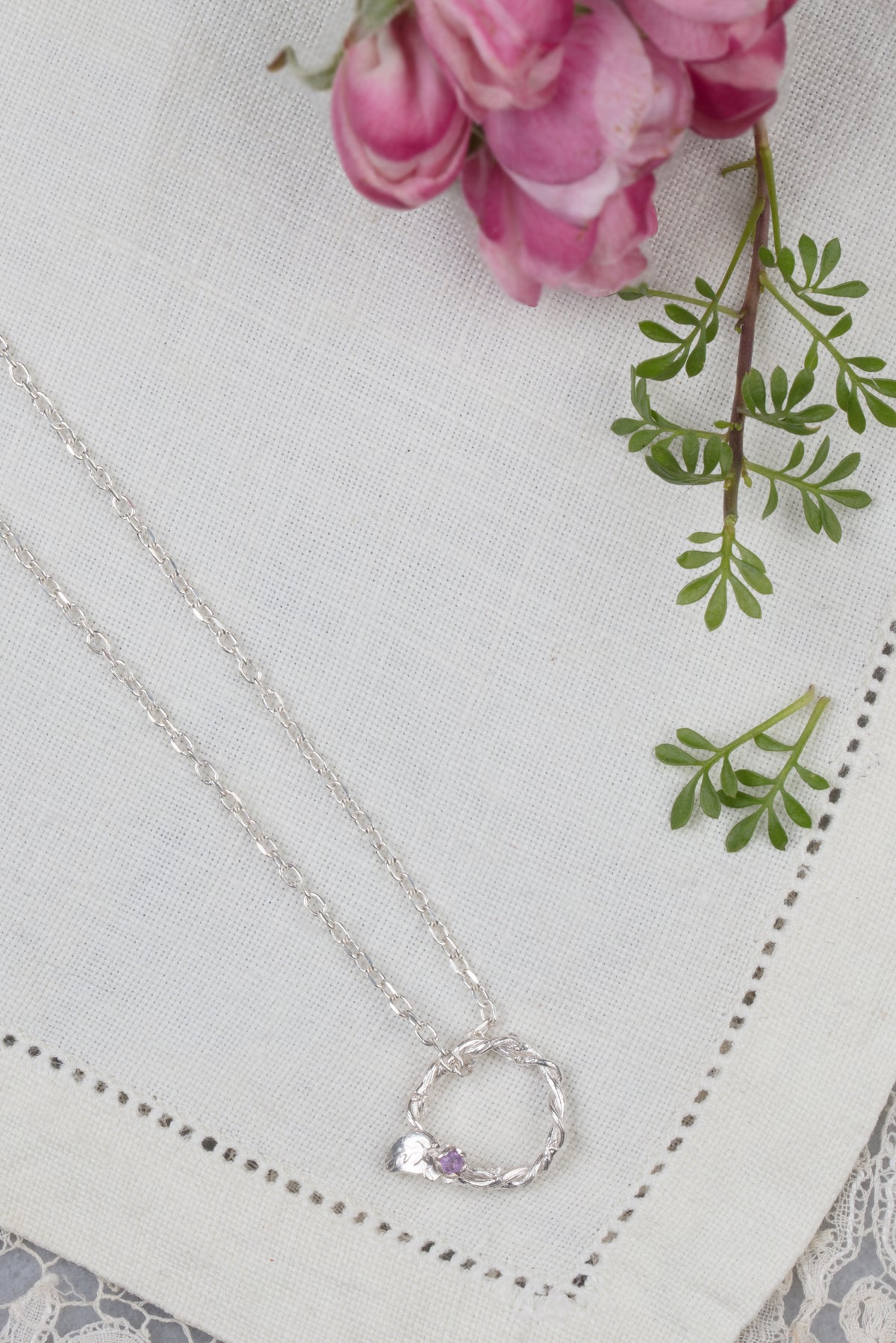 Entwined Vine Circle Necklace